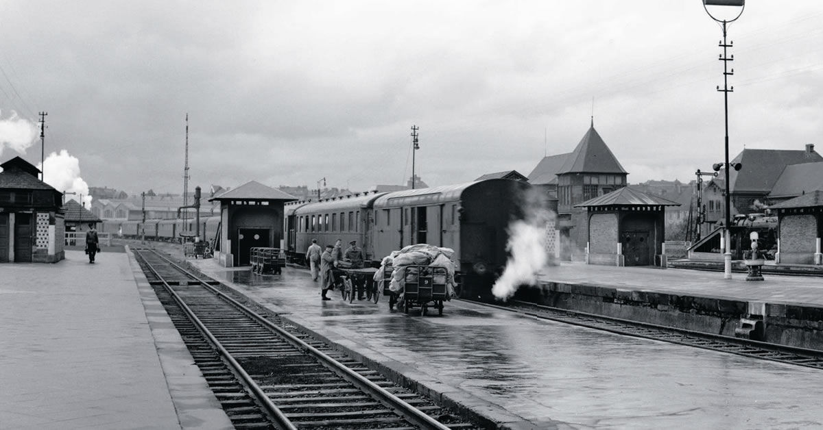 1838-1972. Les trains de voyageurs