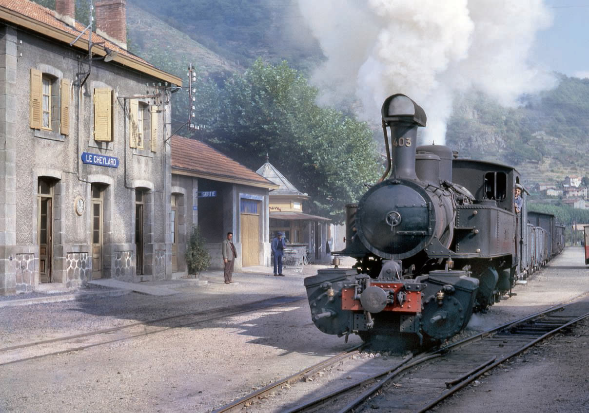 Images de trains. Un Anglais sur les rails de France