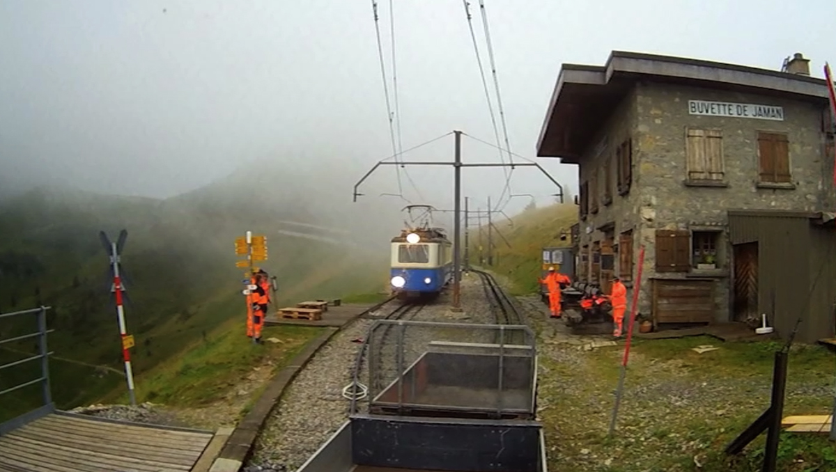 LVDR3336 : Sur la ligne des Rochers-de-Naye, au poste de conduite d’une Bhe 4/8 (2e partie)