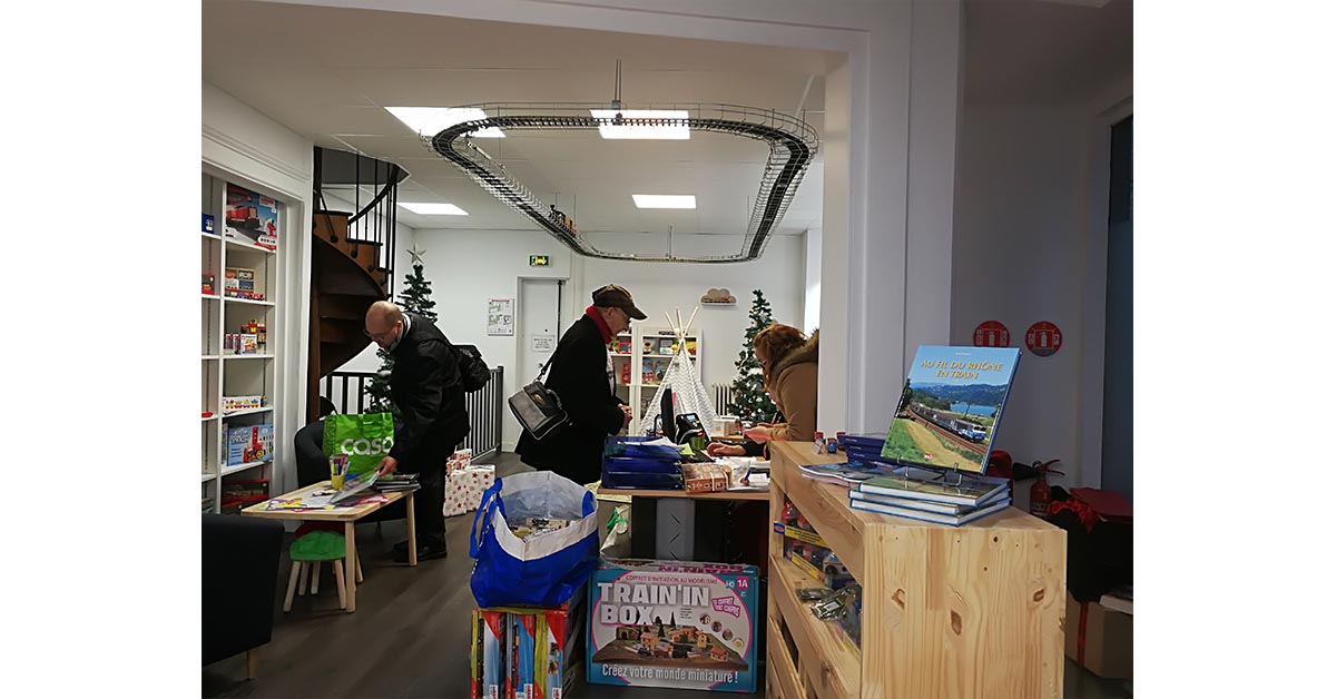 ANNONCE IMPORTANTE : Inondation de notre boutique gare St-Lazare, rdv dans celle du 29 rue de Clichy