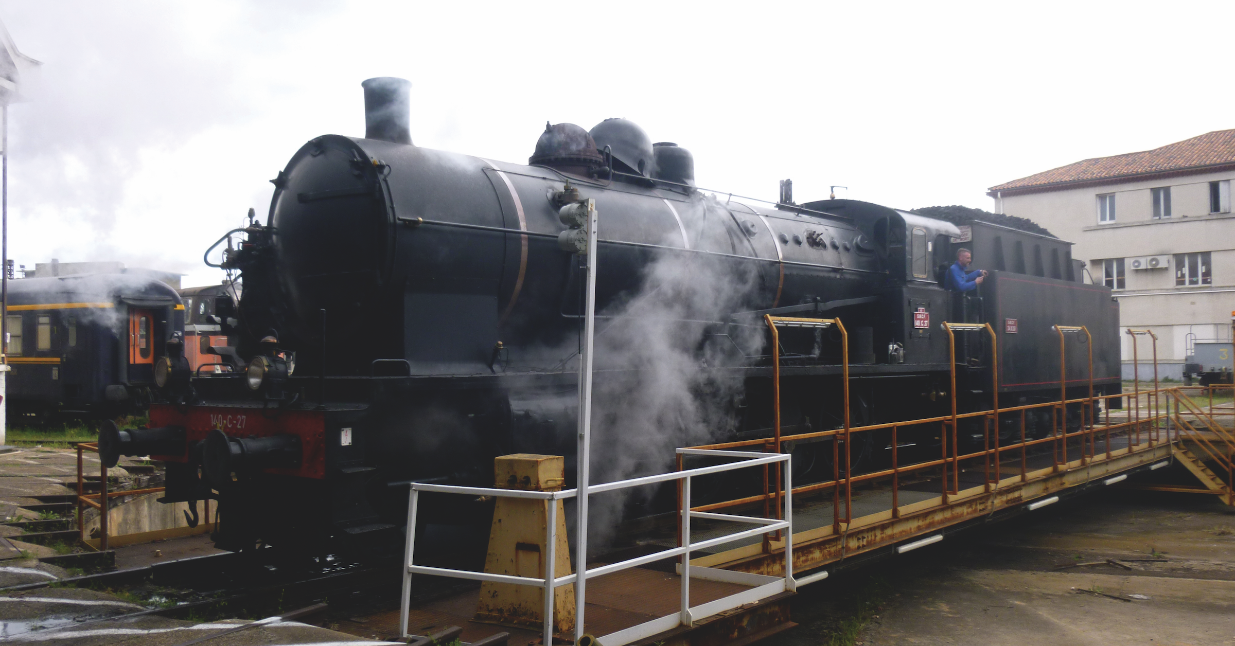 A Nîmes, le printemps de la 140 C 27