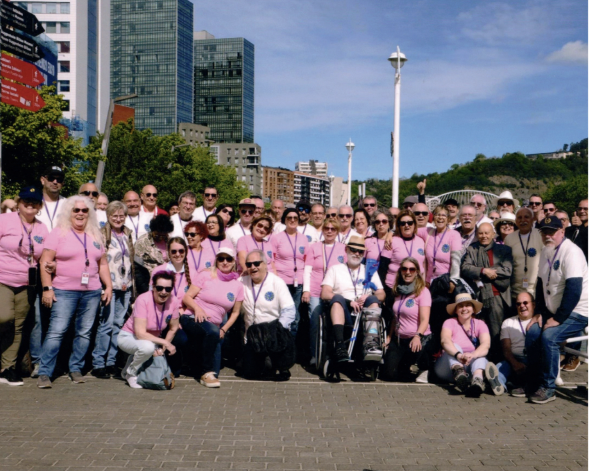 photos de différents types de trains, des vidéos de voyages en train, ainsi que des conseils et des anecdotes sur les voyages en train