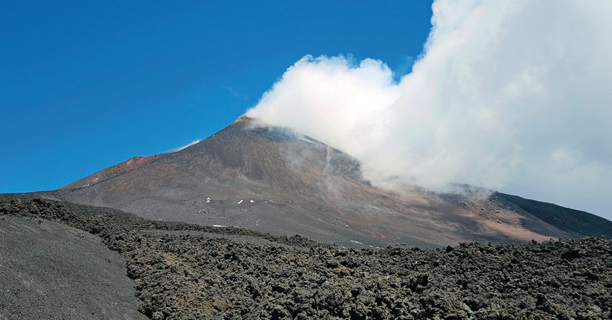 Arte. Ferrovia Circumetnea, le train de l’Etna