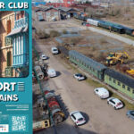 Au dépôt du Pacific Vapeur Club (à g.) à Sotteville-lès-Rouen, les petits travaux se suivent et ne se ressemblent pas… Ici, les bénévoles Grégory, Stéphane et Antoine (à dr.) remplacent une vitre du B4D, une des voitures historiques préservées par l’association.