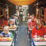 Voiture-restaurant du Grill-Express en 1982.
