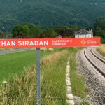 Nouvelle signalétique bilingue par l’Occitanie, gestionnaire de Montréjeau-Luchon.