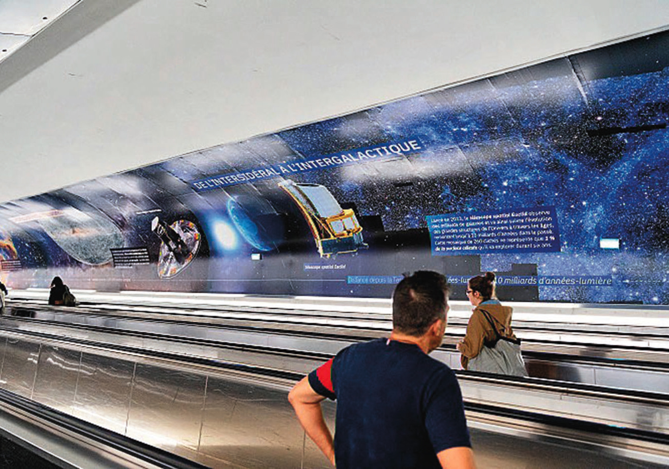 Métro. La RATP et le CNRS offrent des « Fenêtres ouvertes sur l’Univers »