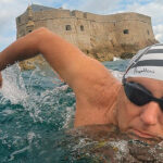 Le 2 août, à Saint-Malo, Jacques Tuset a parcouru à la nage les 12 kilomètres qui séparent l’île de Cézembre de la plage du Havre de Rothéneuf.